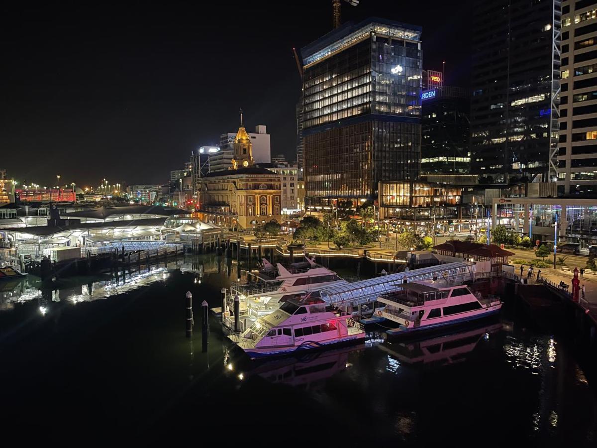 Luxury Apartment - Parking - Hot Tub - Stunning Views Auckland Eksteriør billede