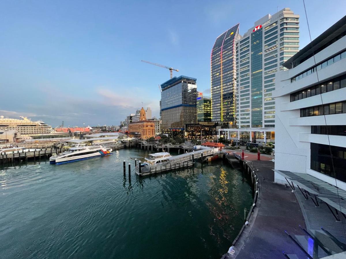 Luxury Apartment - Parking - Hot Tub - Stunning Views Auckland Eksteriør billede