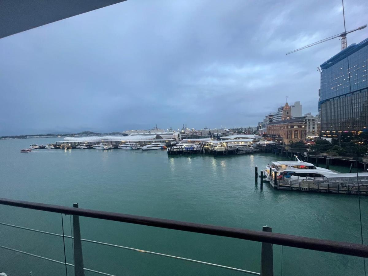 Luxury Apartment - Parking - Hot Tub - Stunning Views Auckland Eksteriør billede
