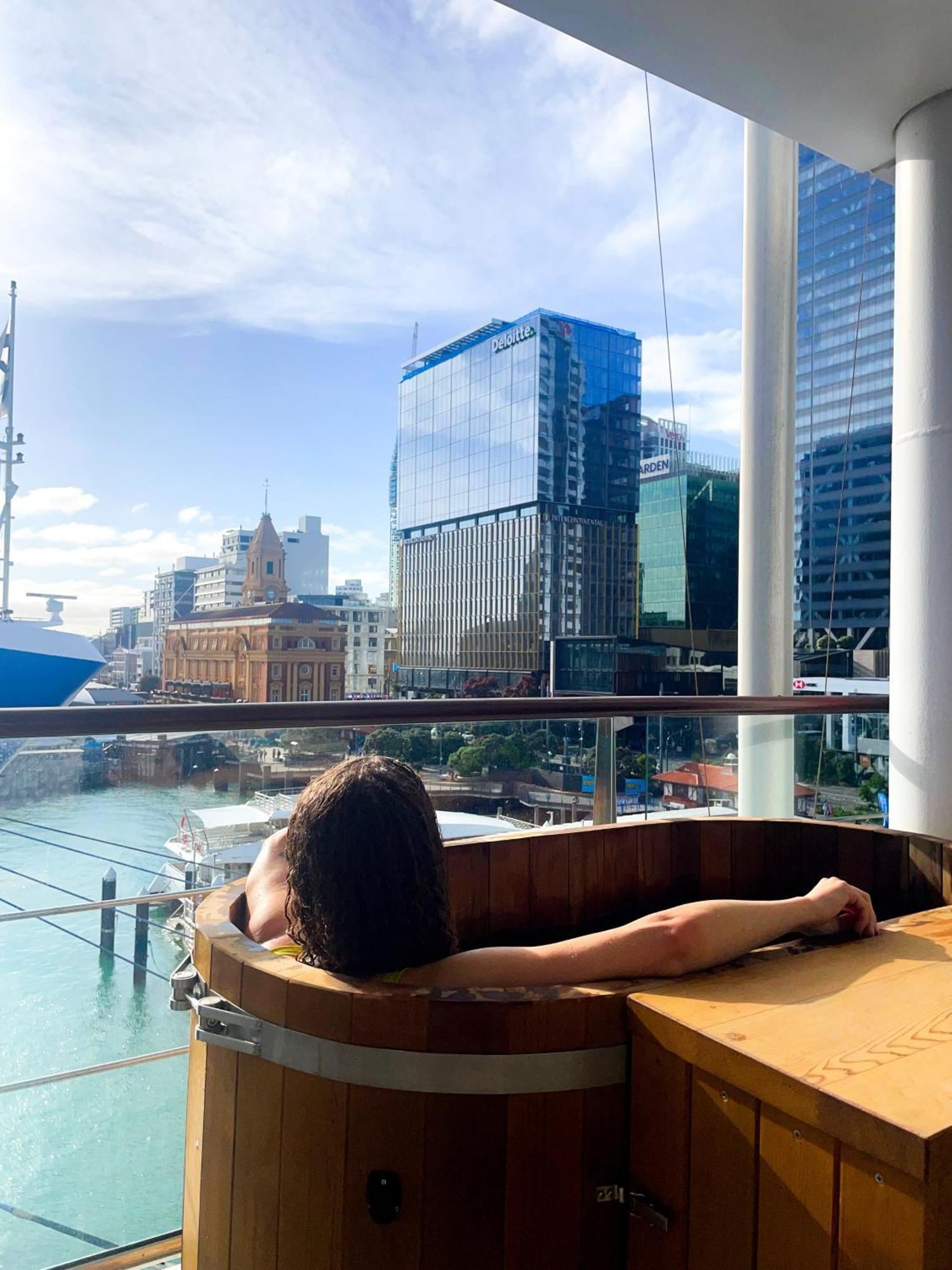 Luxury Apartment - Parking - Hot Tub - Stunning Views Auckland Eksteriør billede